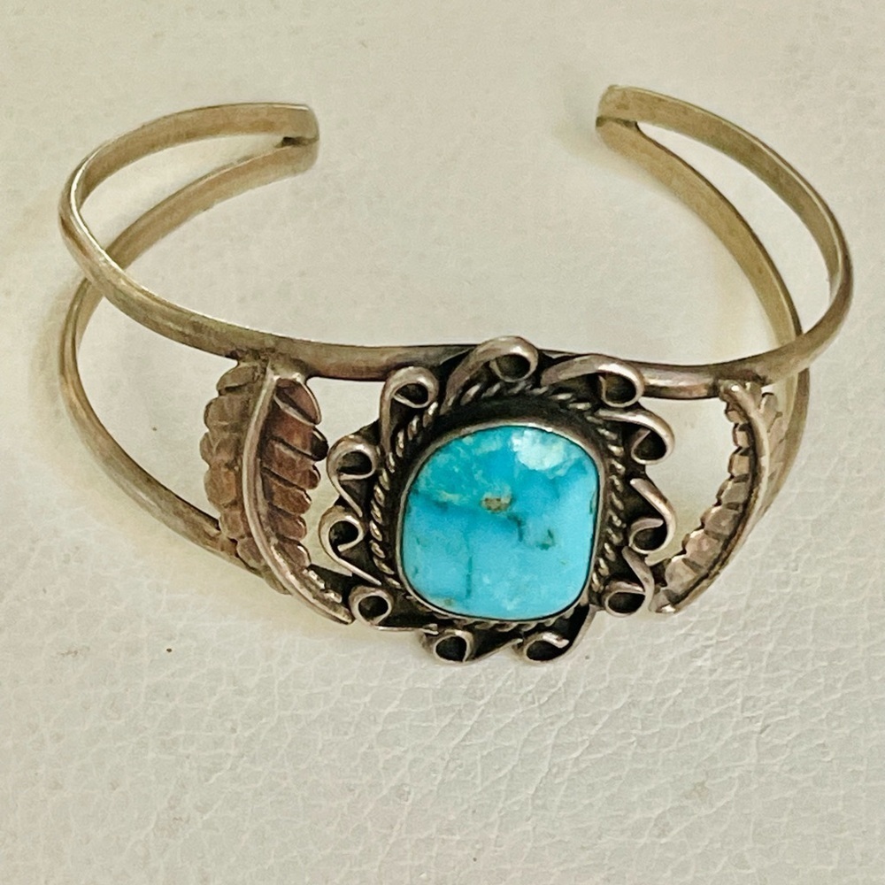VTG NATIVE AMERICAN NAVAJO STERLING TURQUOISE CUFF BRACELET  Sz 6” 18 g
